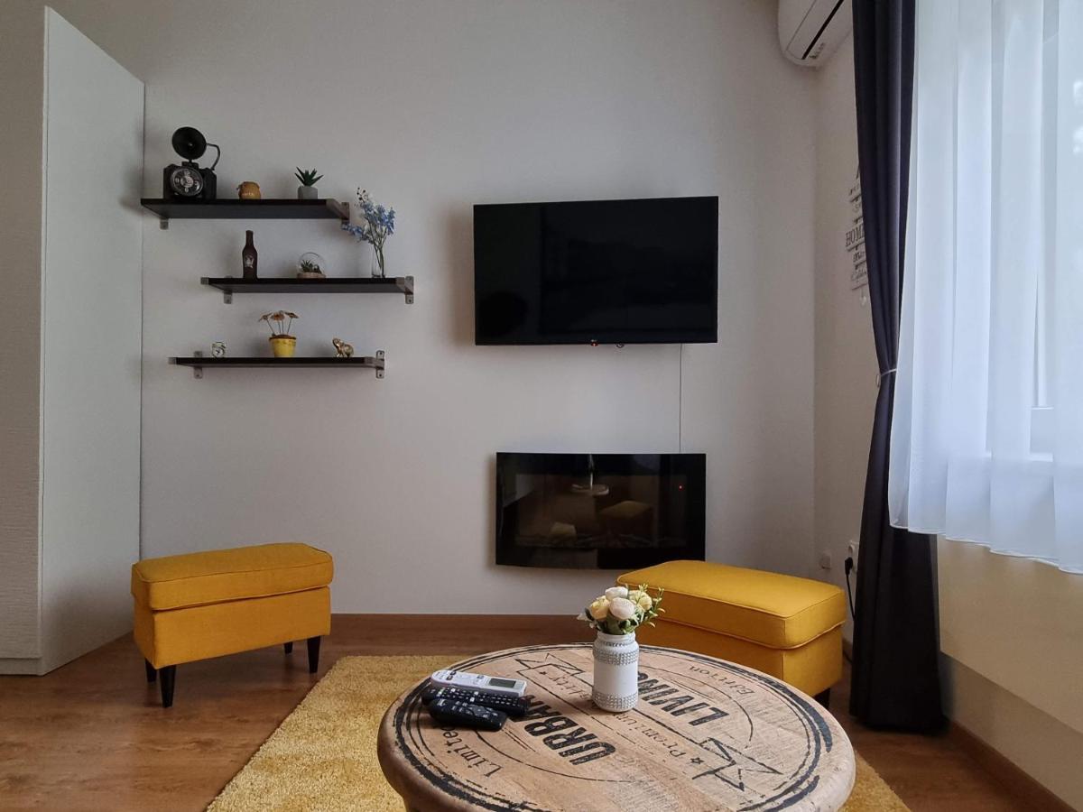 Apartamento Flóra apartman Szeged Exterior foto
